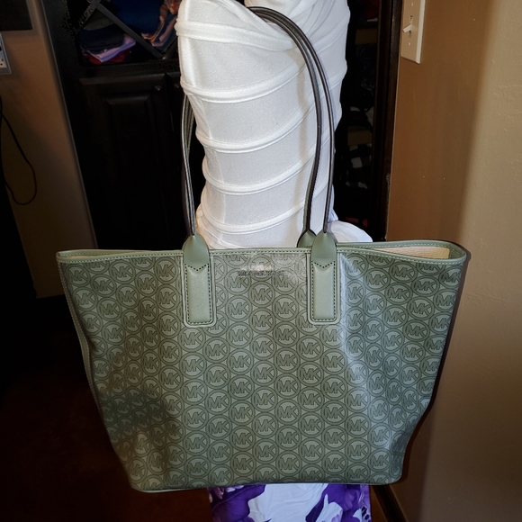 AUTHENTIC Michael Kors tote purse💖  💖 - Picture 8 of 9